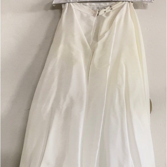 Bridal/formal SLIP - Picture 1 of 10